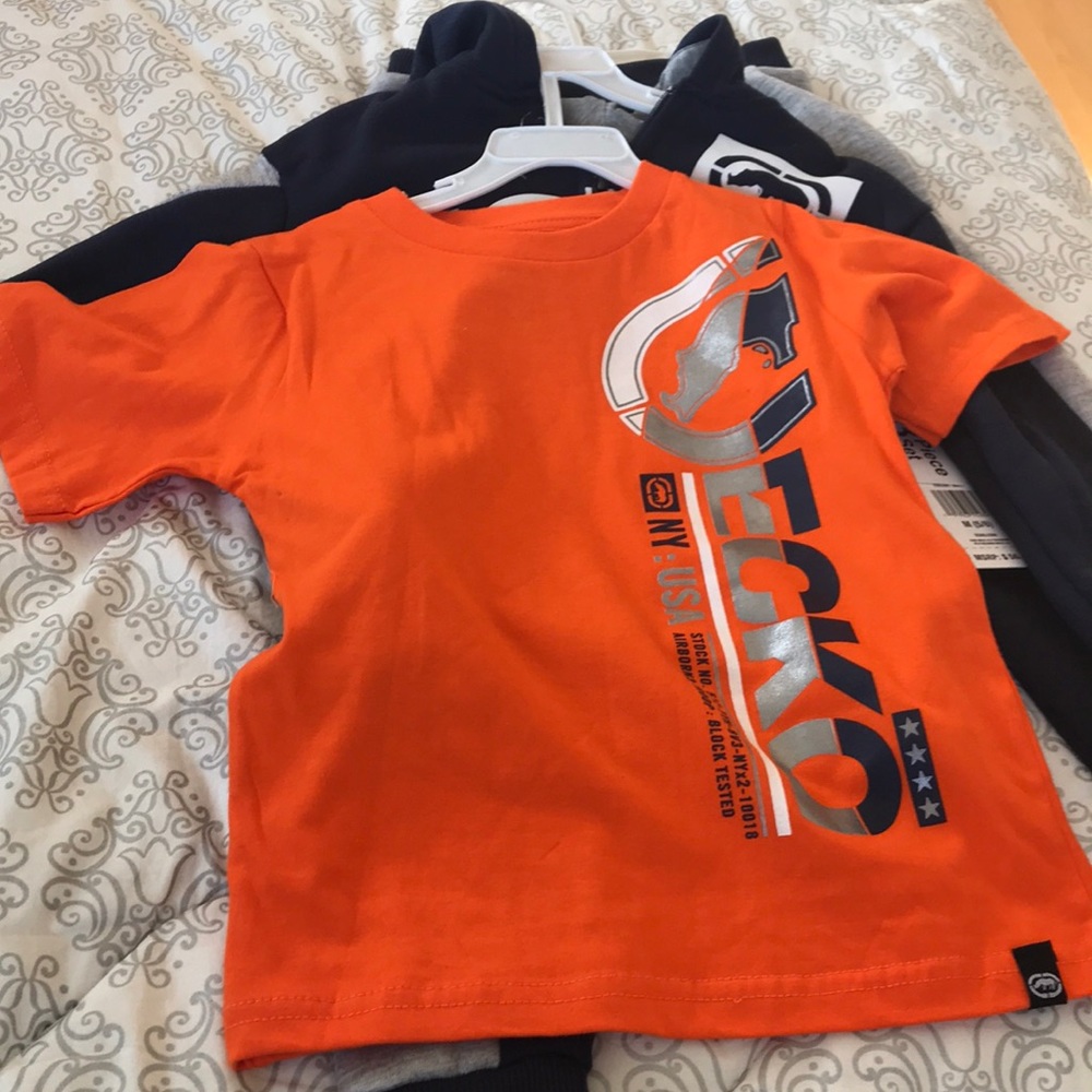 3-piece: t-shirt, sweat pants, hoodie sweat shirt